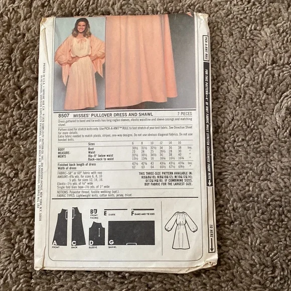 Vintage Lot of Sewing Patterns Lot #2 - Picture 9 of 9